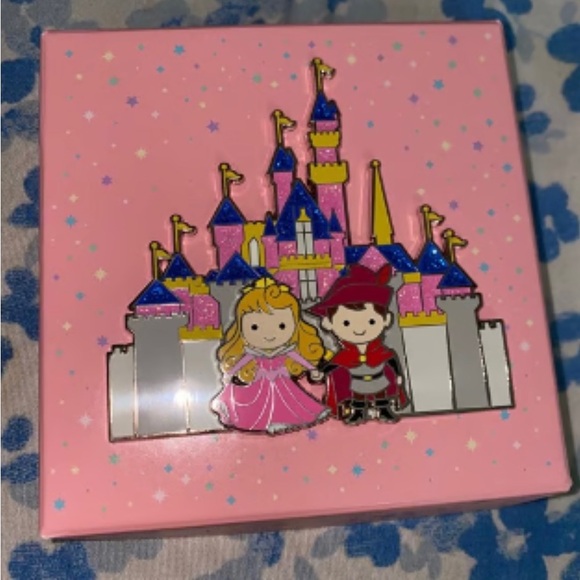 Disneyland IASW Sleeping Beauty 60th anniversary pin - Picture 2 of 3